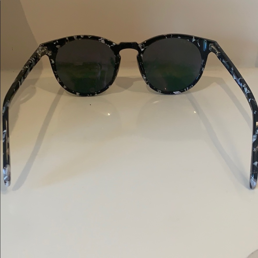 Diff Reflective Sunglasses - image 4